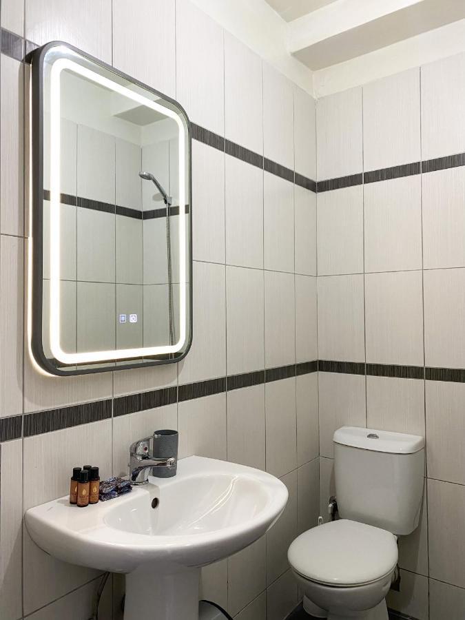 Apartamento Dinos Himarë